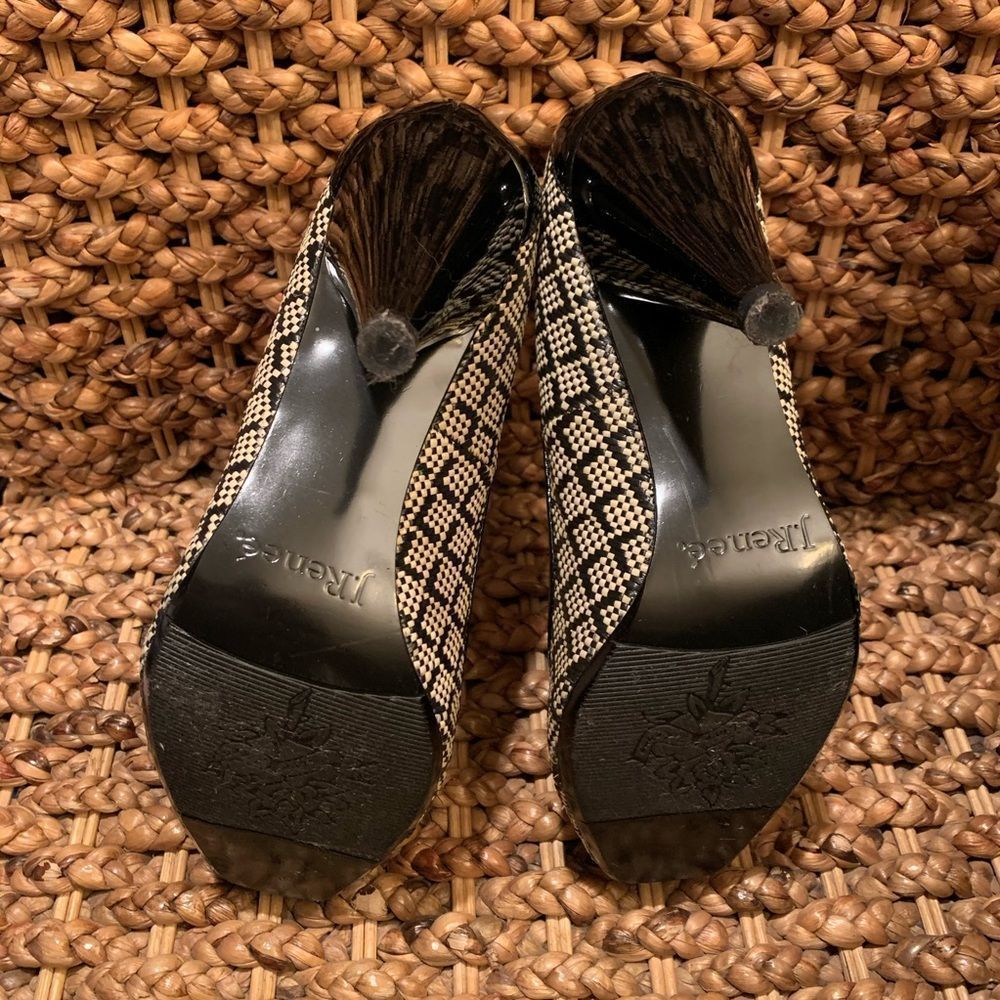 J Renee heels in EUC size 5.5 - Picture 4 of 4